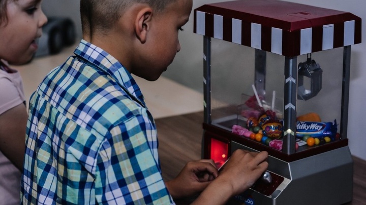 «Инопланетные» дни рождения с пенной машиной проведёт для школьников «Доброград» в Чите