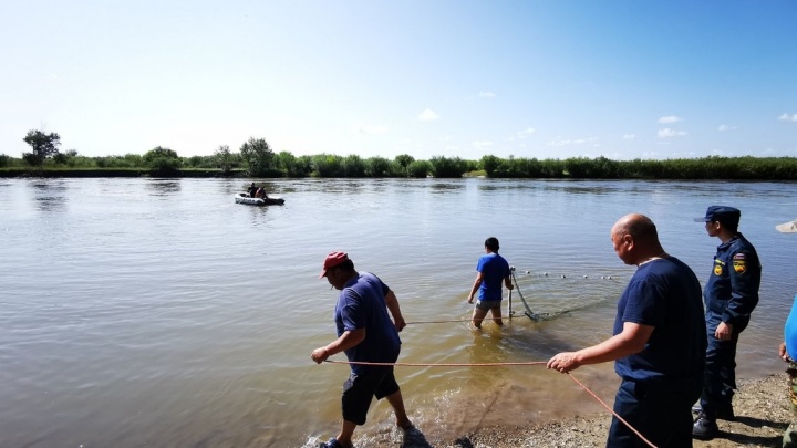 Водолазы подняли тело утонувшего 77-летнего рыбака на реке Онон