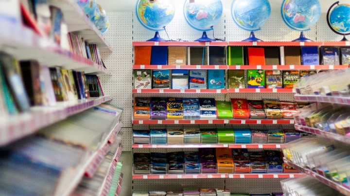 Школьные принадлежности по сверхнизким ценам появились в магазинах сети «Бюрократ» в Чите