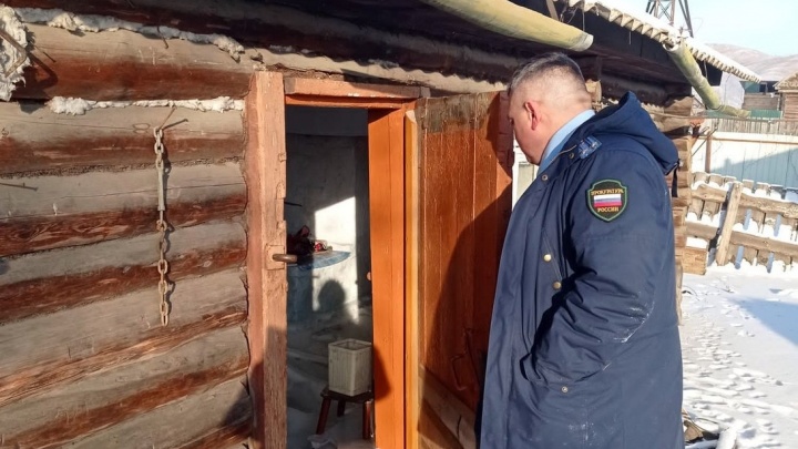 Прокуратура проверит школу в селе Любовь после видео Понасенкова об унижении учащегося