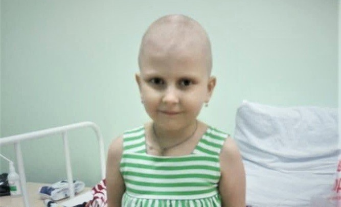 Больная лейкозом девочка из Забайкалья не может получить лечение в Москве