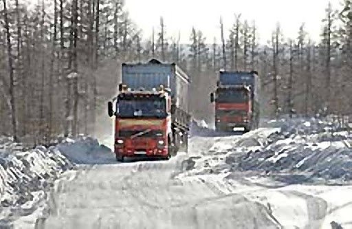 Завоз топлива по зимним дорогам стартовал на север Иркутской области