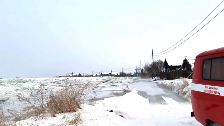 МЧС предупредило о резком повышении уровня воды в реке Ангара в районе Ангарска