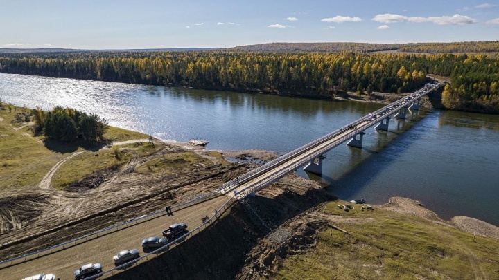 Мост через реку Ию открыли в Тулунском районе