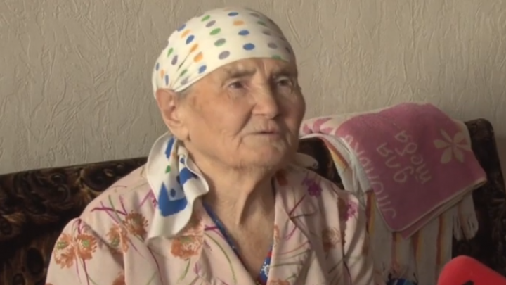 Центральный аппарат СКР взял на контроль дело о замерзающей бабушке-ветеране в Чите