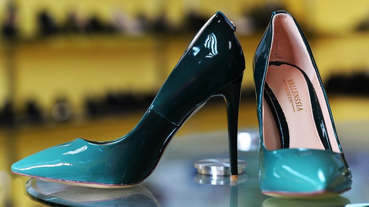 Осенняя обувь для старшеклассников и студентов появилась в магазинах «Vallenssia» в Чите