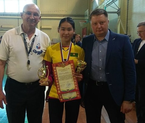 Волейболисты из Дульдургинского района взяли бронзу на первенстве ДФО «Серебряный мяч»