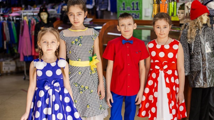 Нарядная одежда для выпускников детских садов и школ появилась в «Для самых главных»