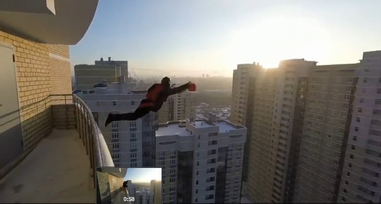Живет на 17 этаже. Прыжок с многоэтажки. Человек прыгает с многоэтажки.