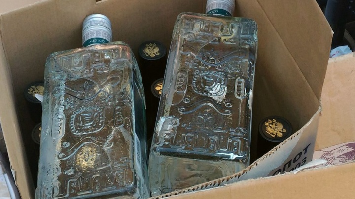 Полиция нашла в Челябинске крупный склад поддельного алкоголя