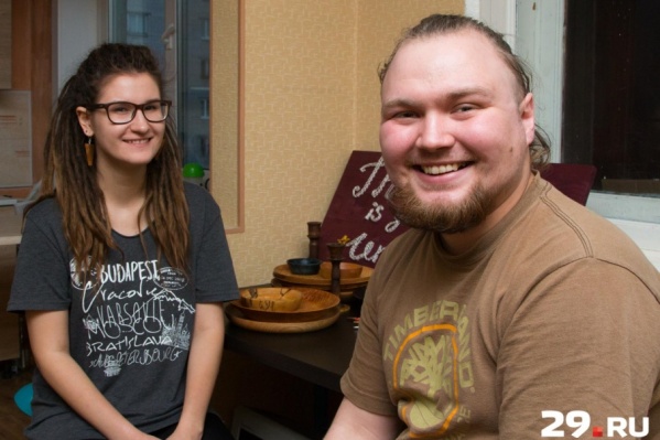 Ксения и Эдуард вернулись в Архангельск, чтобы открыть на родине мастерскую Ксения и Эдуард вернулись в Архангельск, чтобы открыть на родине мастерскую