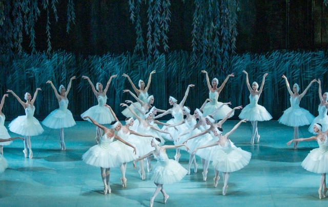 Пермякам раскроют тайны создания балета «Лебединое озеро»