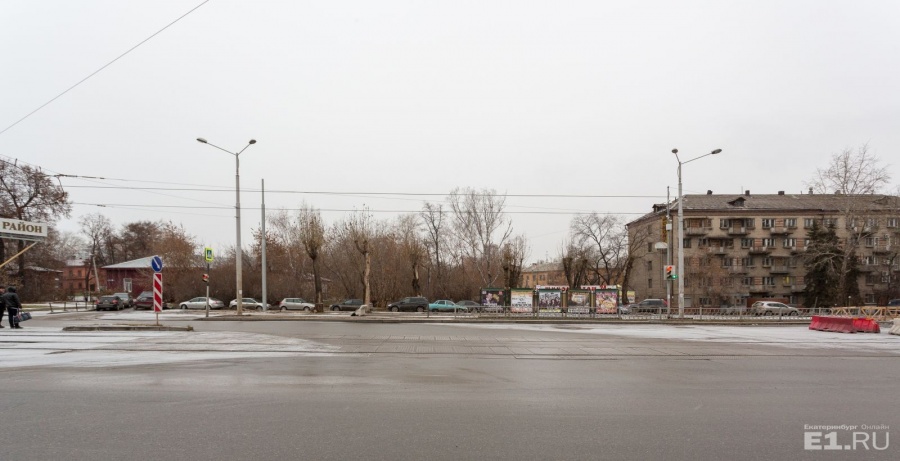 За этот перекрёсток раньше гоняли скот. За этот перекрёсток раньше гоняли скот.