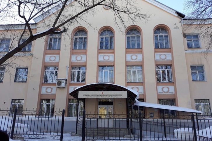 Учителя считают, что мальчику лучше сейчас не видеться со сверстниками Учителя считают, что мальчику лучше сейчас не видеться со сверстниками