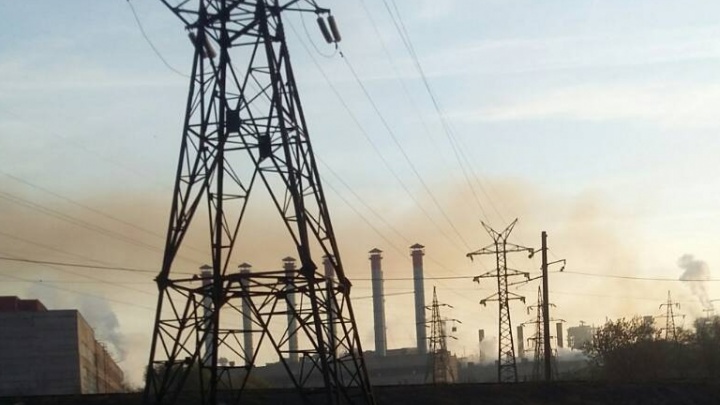Чадит целую неделю: в Челябинской области продлили предупреждение по смогу