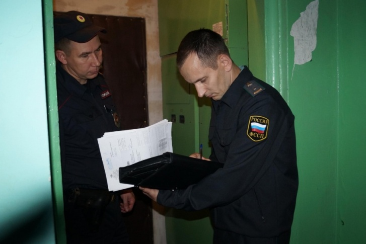 У части должников деньги удерживаются из зарплаты У части должников деньги удерживаются из зарплаты