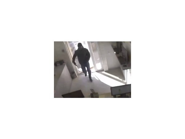 скриншот с видео