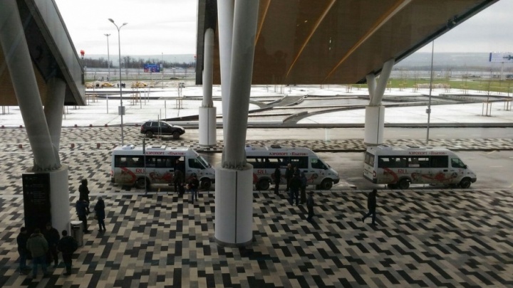 «Транспорт до Платова — ваша халатность»: ростовчане вновь раскритиковали новый аэропорт