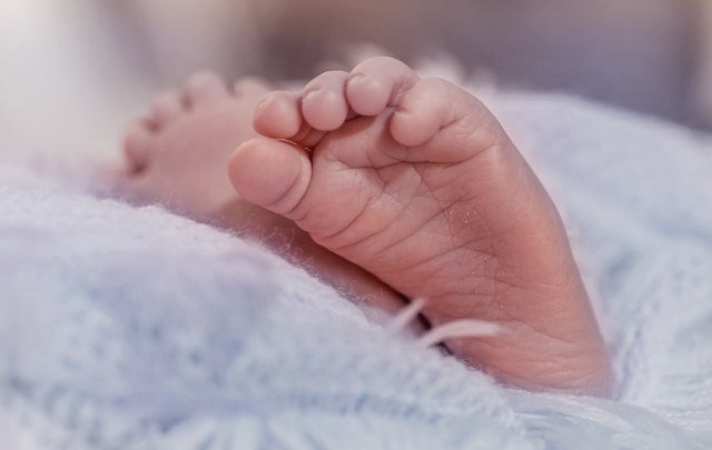 Дарина-Дасья, Руни и Манефа: какие имена выбирали тюменцы для новорожденных в августе