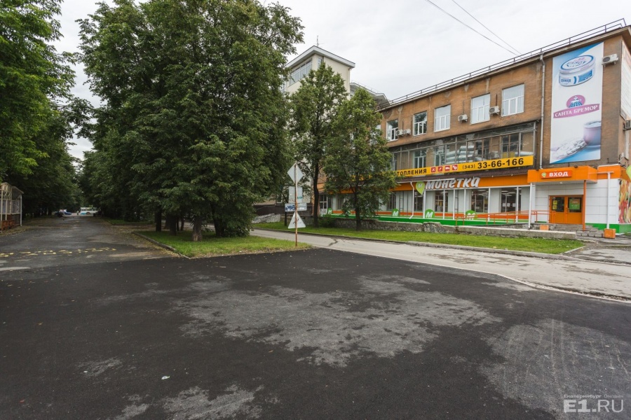 На месте «Монетки» был молочный магазин. На месте «Монетки» был молочный магазин.
