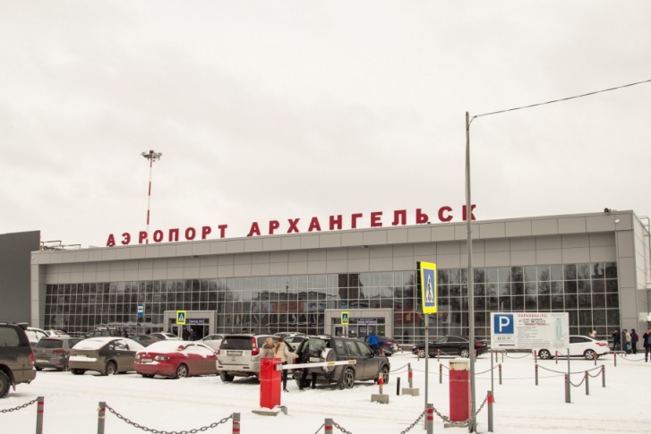 Размер парковочной территории у аэропорта не менялся уже много лет Размер парковочной территории у аэропорта не менялся уже много лет