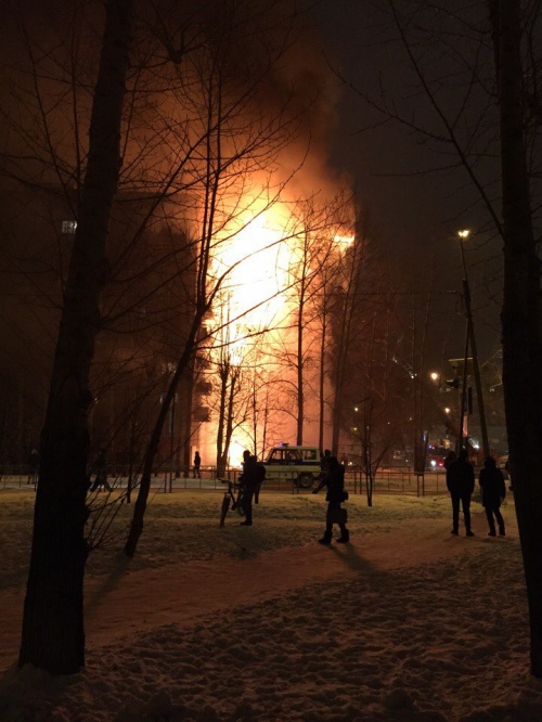 Пользователи публикуют фотографии с места пожара