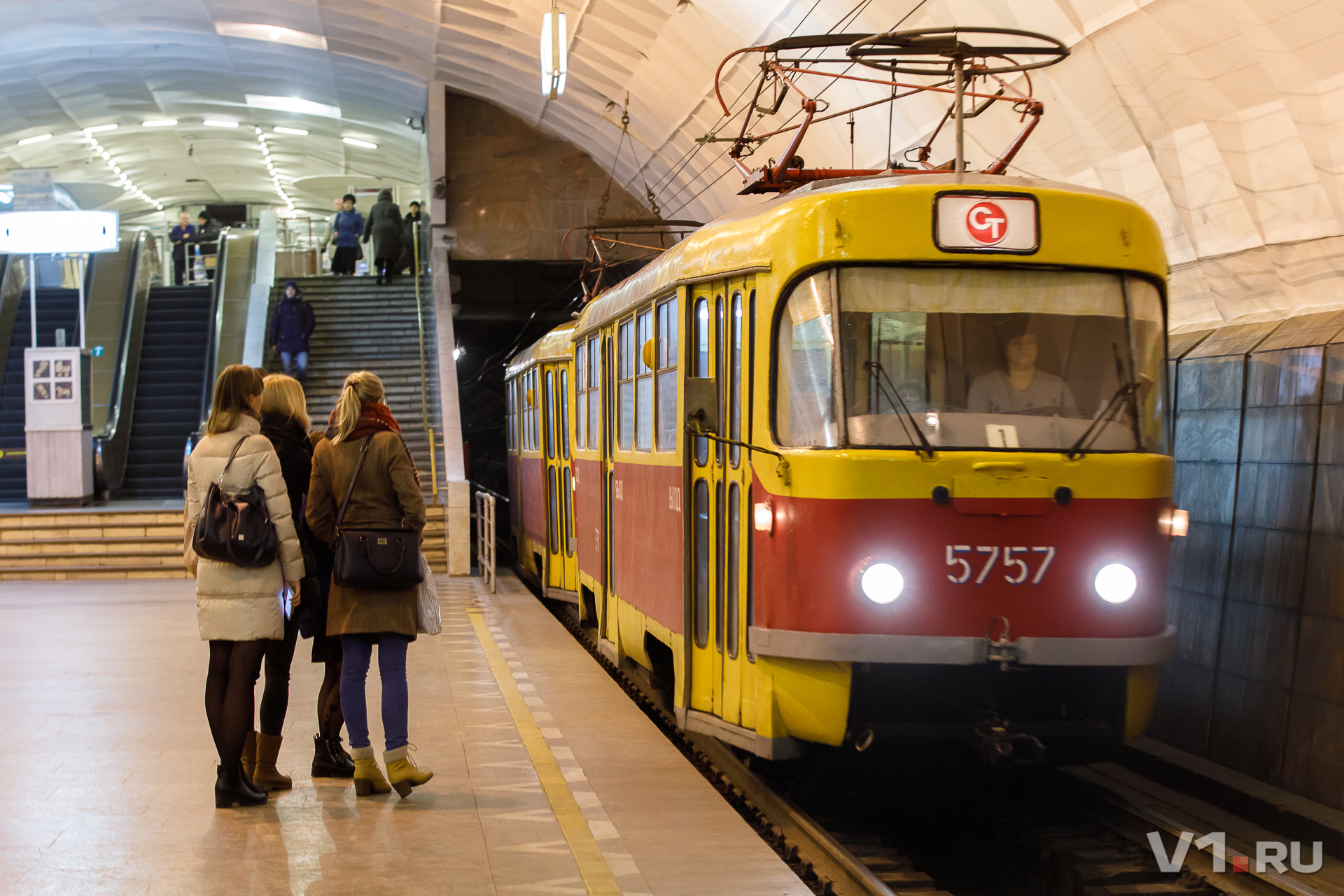 Метро в Волгограде маленькое, зато необычное Метро в Волгограде маленькое, зато необычное