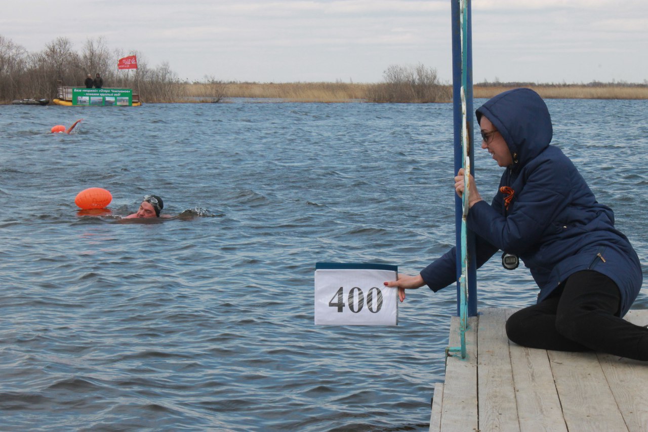 Температура воды сегодня всего семь градусов, но тюменцам всё нипочем Температура воды сегодня всего семь градусов, но тюменцам всё нипочем