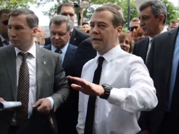 кадр из видео
