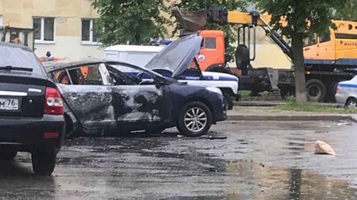 За ночь в Ярославле сгорели две машины