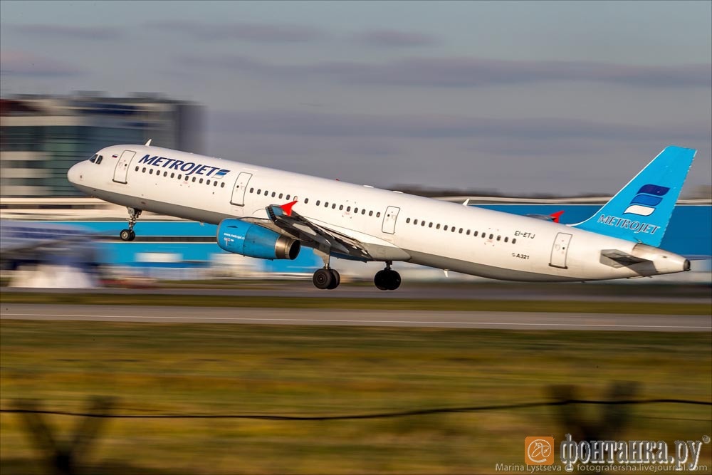 Самолет А321 с бортовым номером EI-ETJ, фото от 20 октября 2015 г.