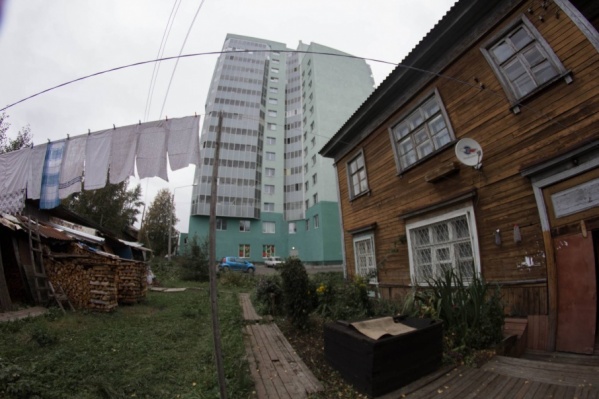 Причитается счастливцам не слишком большая в рамках покупки нового жилья сумма – всего по полмиллиона рублей Причитается счастливцам не слишком большая в рамках покупки нового жилья сумма – всего по полмиллиона рублей