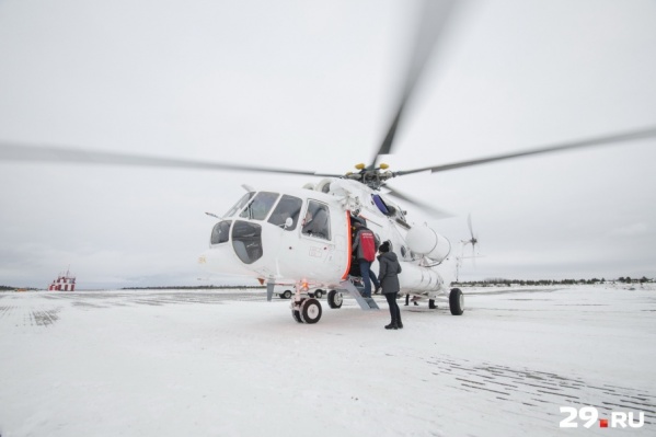 Мы полетели в Мезень на новом вертолете МИ-8 с медицинским модулем Мы полетели в Мезень на новом вертолете МИ-8 с медицинским модулем