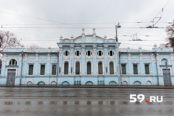 Особняк на улице Ленина был построен Александром Турчевичем в 1897 году Особняк на улице Ленина был построен Александром Турчевичем в 1897 году