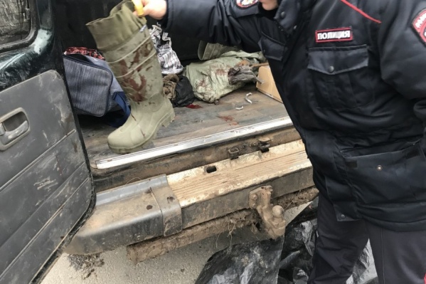 Все находки, в том числе автомобиль, были изъяты на месте Все находки, в том числе автомобиль, были изъяты на месте