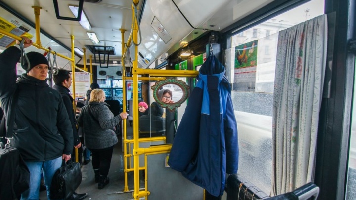 В автобусе на Червишевском тракте упал пенсионер, ГИБДД ищет очевидцев аварии