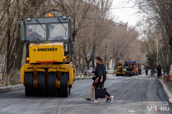 Новое дорожное покрытие должно прослужить минимум до 2023 года Новое дорожное покрытие должно прослужить минимум до 2023 года