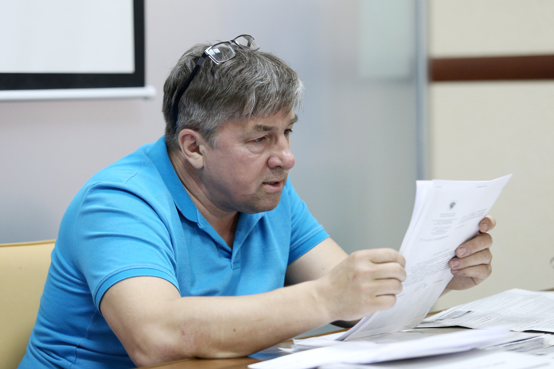Игорь Липатников представляет интересы дольщиков и работников предприятий Игорь Липатников представляет интересы дольщиков и работников предприятий
