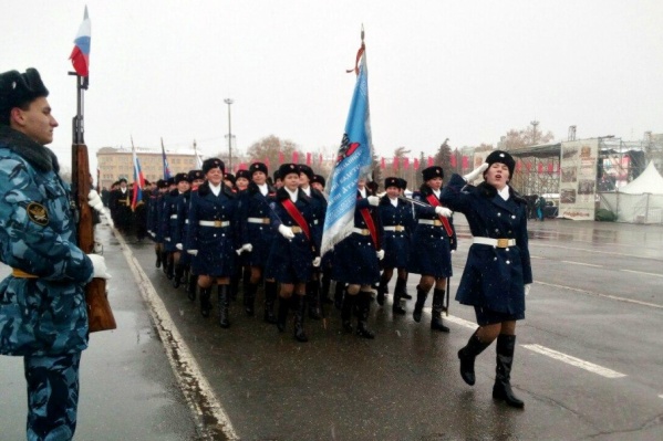 Парад Памяти в этом году будет посвящен полководцам Куйбышева Парад Памяти в этом году будет посвящен полководцам Куйбышева