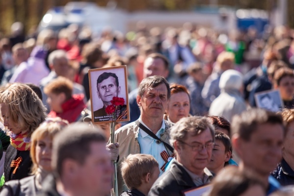 В этом году в шеренгах «Бессмертного полка» в Архангельской области прошли около 20 тысяч человек В этом году в шеренгах «Бессмертного полка» в Архангельской области прошли около 20 тысяч человек