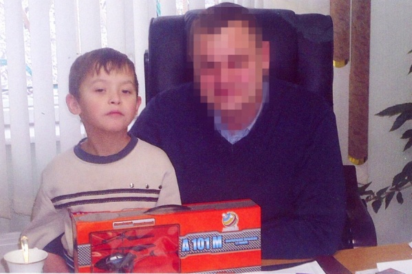 Маленький Владимир Фрицлер вместе с родным дядей Александром Маленький Владимир Фрицлер вместе с родным дядей Александром