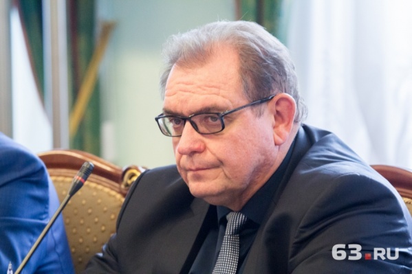 На Сергея Анташева обиделись владельцы ларьков На Сергея Анташева обиделись владельцы ларьков