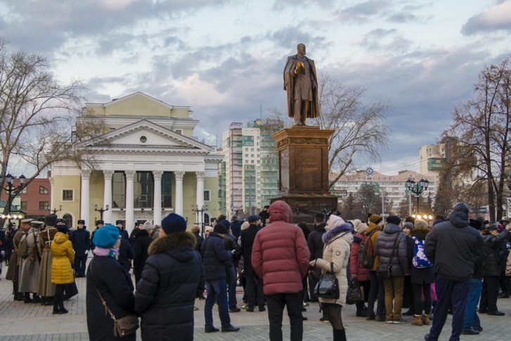 Высота монумента составила девять метров Высота монумента составила девять метров