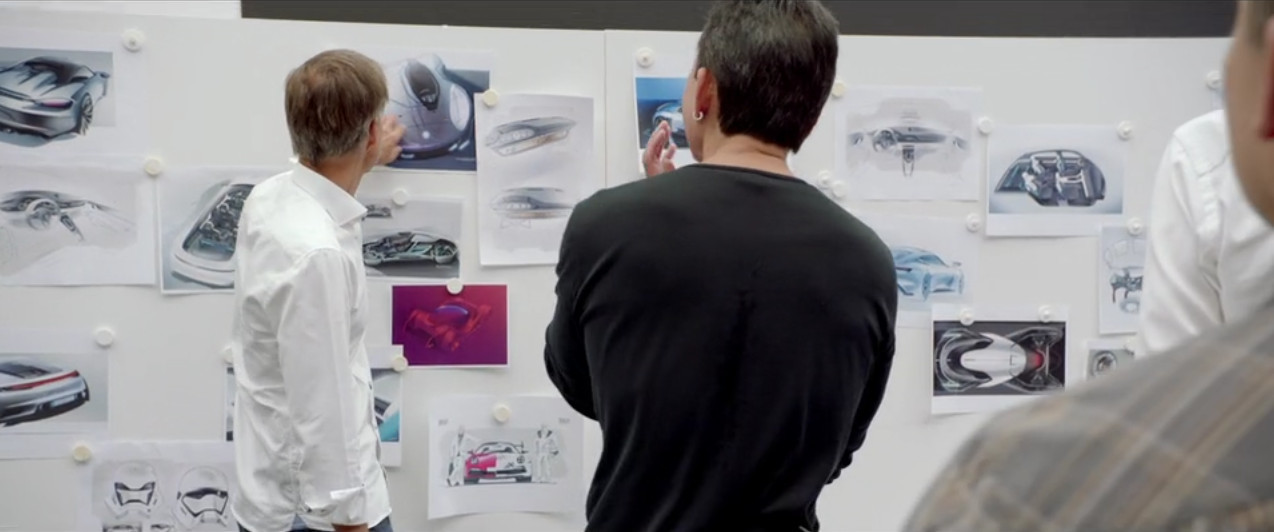 Скриншот видео с сайта thedesigneralliance.com