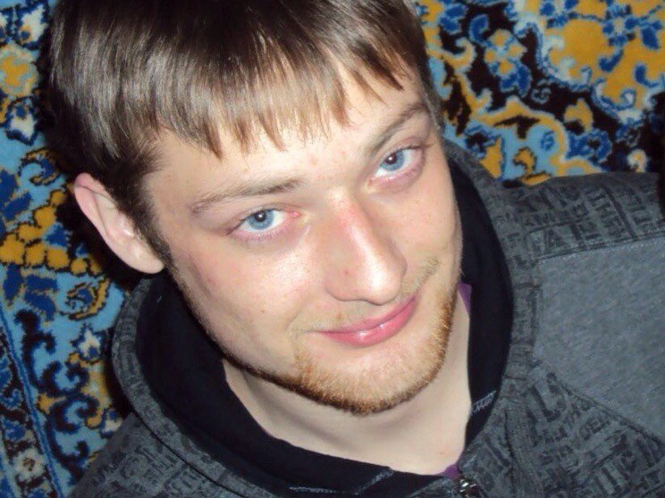 Если вы знаете, где может находиться Антон, пожалуйста, сообщите волонтерам «ЯрСпаса» Если вы знаете, где может находиться Антон, пожалуйста, сообщите волонтерам «ЯрСпаса»