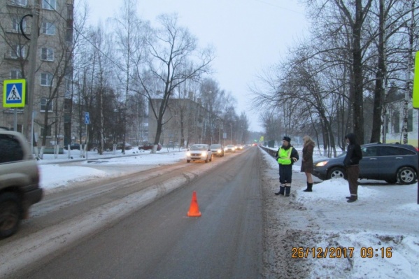 Женщину сбили в светлое время суток Женщину сбили в светлое время суток