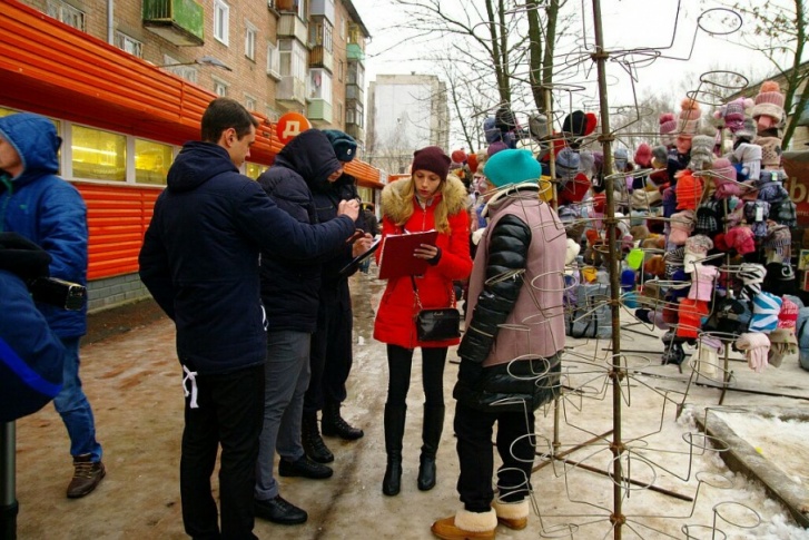 Чиновники вместе с Росгвардией устроили рейд во Фрунзенском и Красноперекопском районах