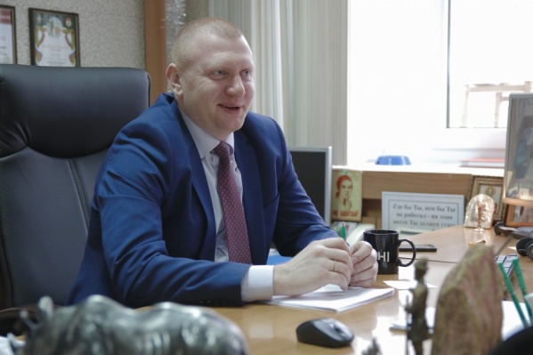 До того как возглавить зоопарк, Жадобин год был и.о директора До того как возглавить зоопарк, Жадобин год был и.о директора