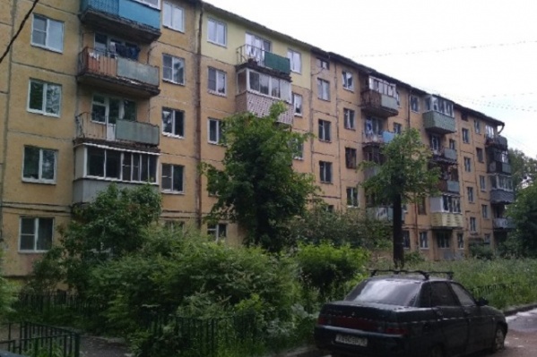 В пятиэтажке остались только свет и холодная вода В пятиэтажке остались только свет и холодная вода