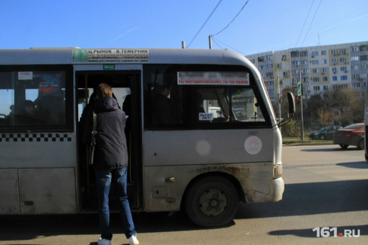 Причиной конфликта в маршрутке стала дамская сумка Причиной конфликта в маршрутке стала дамская сумка